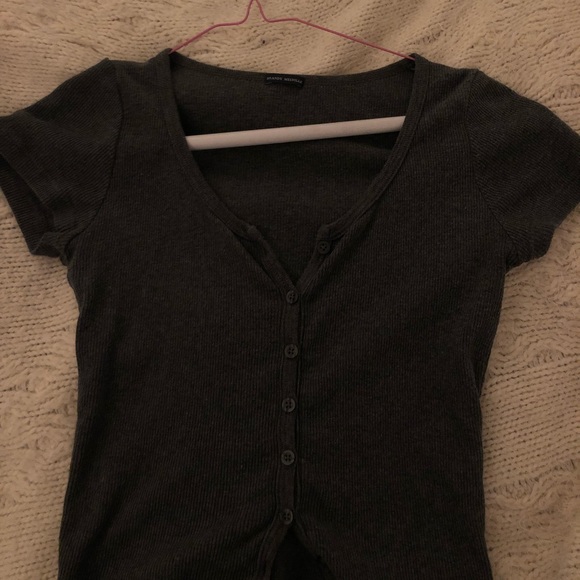 brandy melville gray tee! - Picture 1 of 4